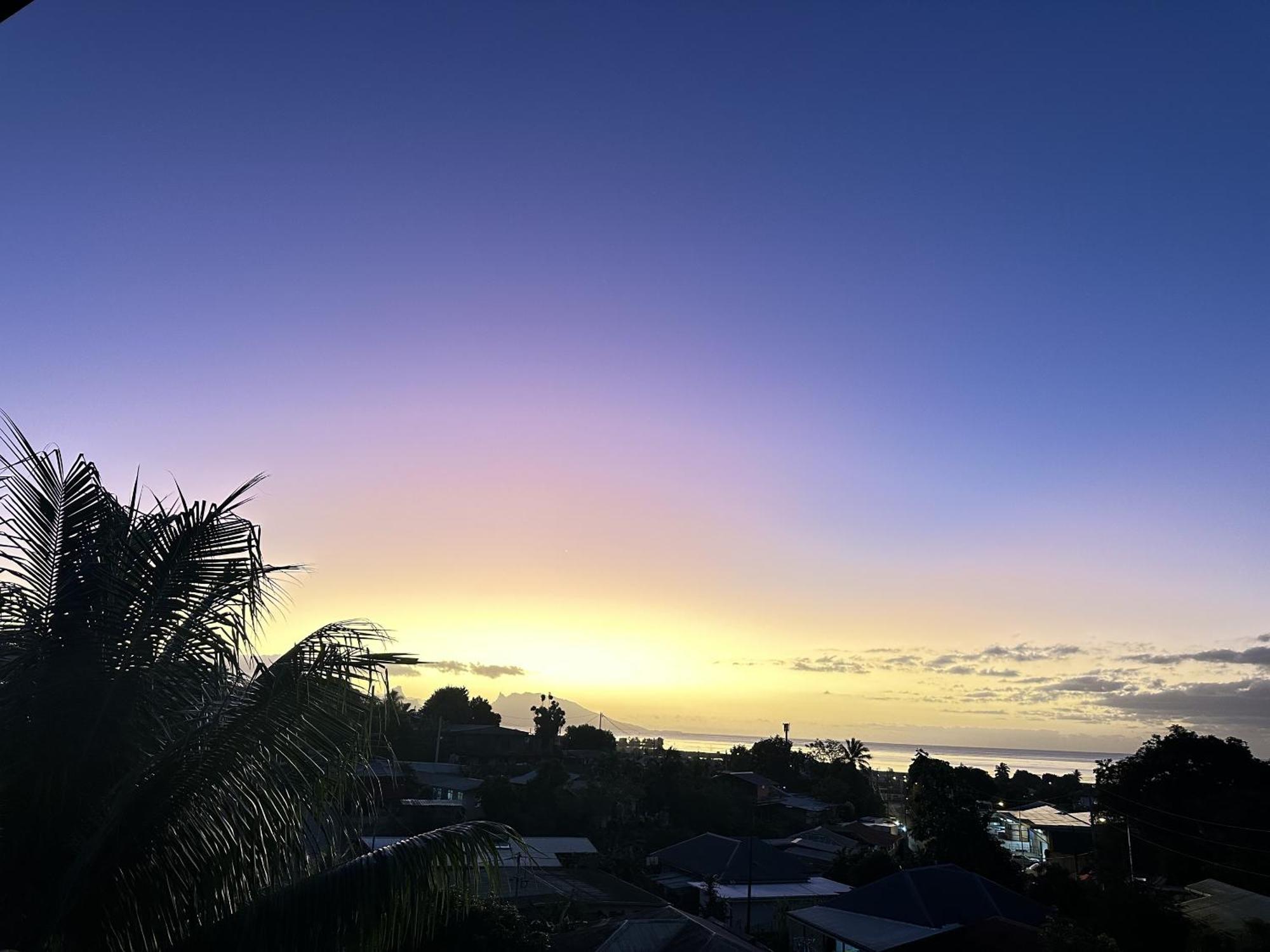 Ononui Lodge Airport, Ocean-View, Private Bathroom And Balcony, Free Wifi And Parking, On-Site Car Rental Faaa Eksteriør bilde