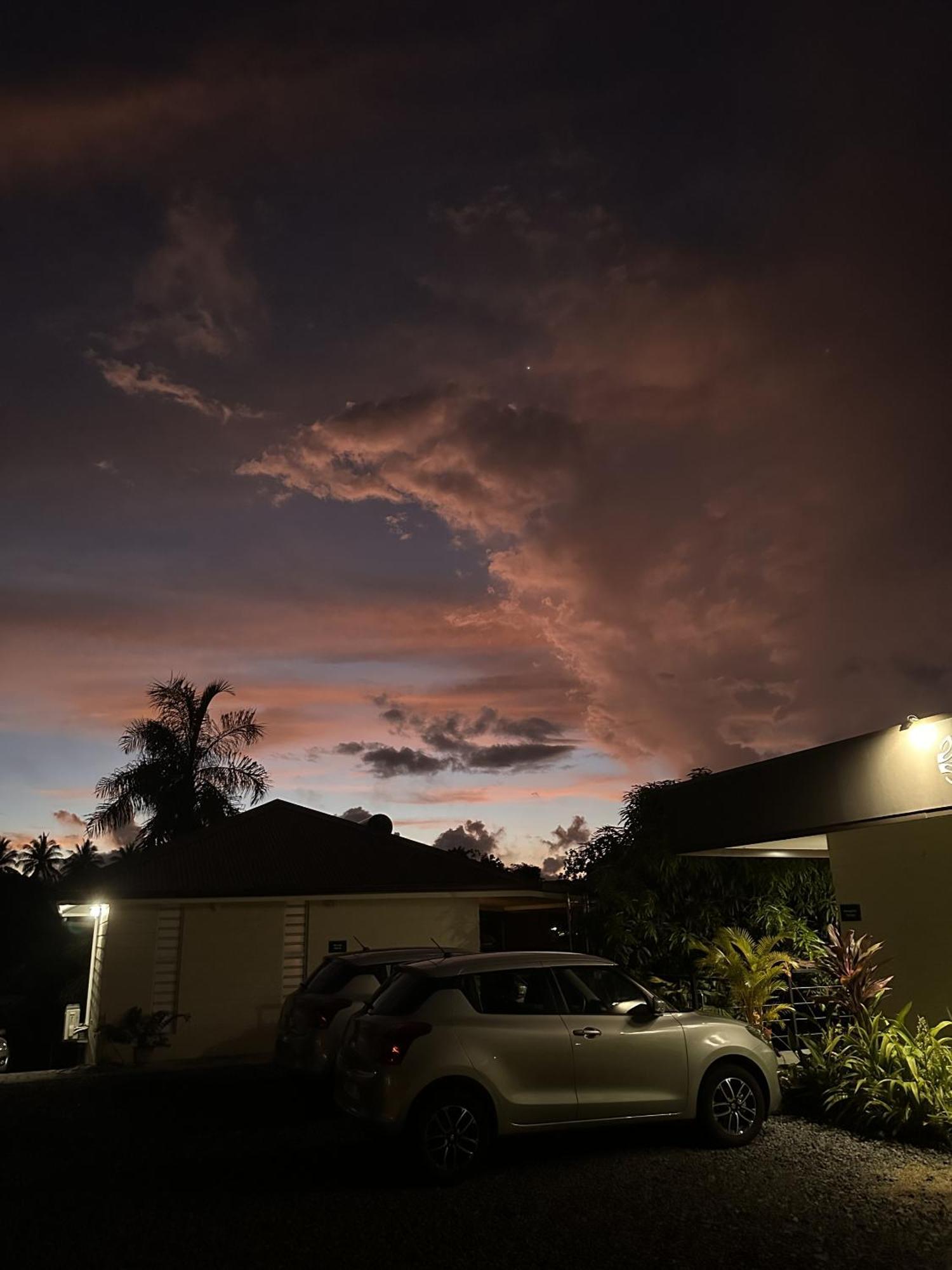 Ononui Lodge Airport, Ocean-View, Private Bathroom And Balcony, Free Wifi And Parking, On-Site Car Rental Faaa Eksteriør bilde