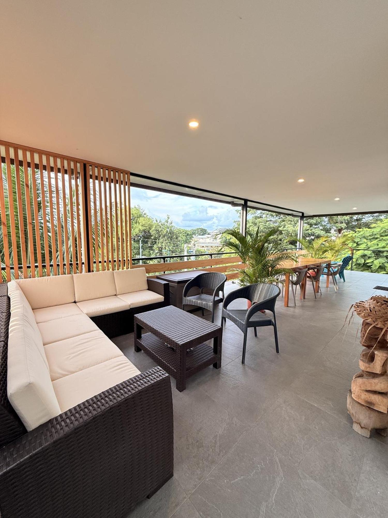 Ononui Lodge Airport, Ocean-View, Private Bathroom And Balcony, Free Wifi And Parking, On-Site Car Rental Faaa Eksteriør bilde