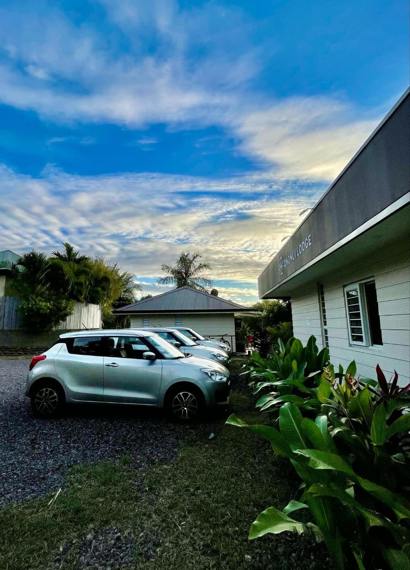 Ononui Lodge Airport, Ocean-View, Private Bathroom And Balcony, Free Wifi And Parking, On-Site Car Rental Faaa Eksteriør bilde