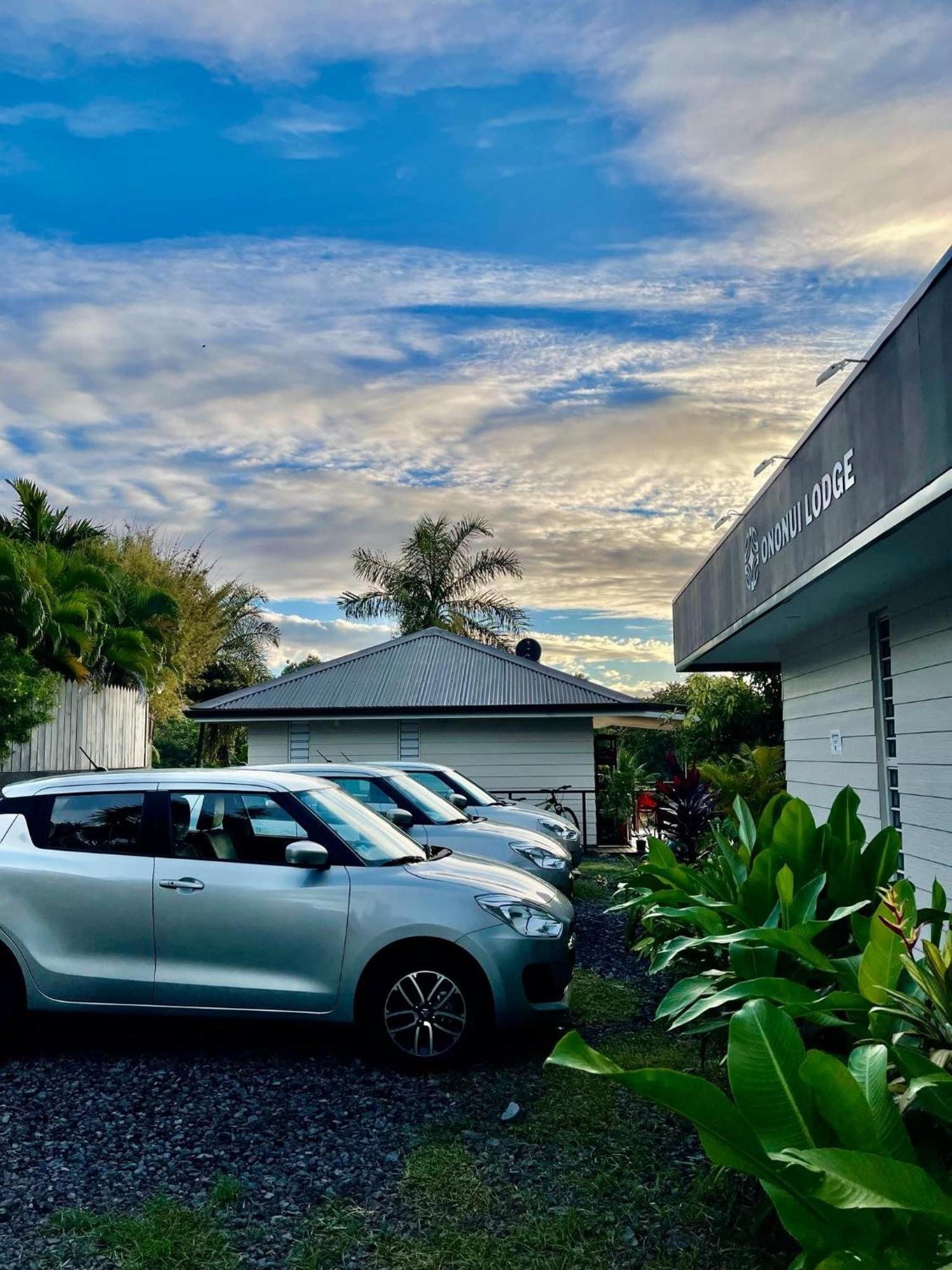 Ononui Lodge Airport, Ocean-View, Private Bathroom And Balcony, Free Wifi And Parking, On-Site Car Rental Faaa Eksteriør bilde