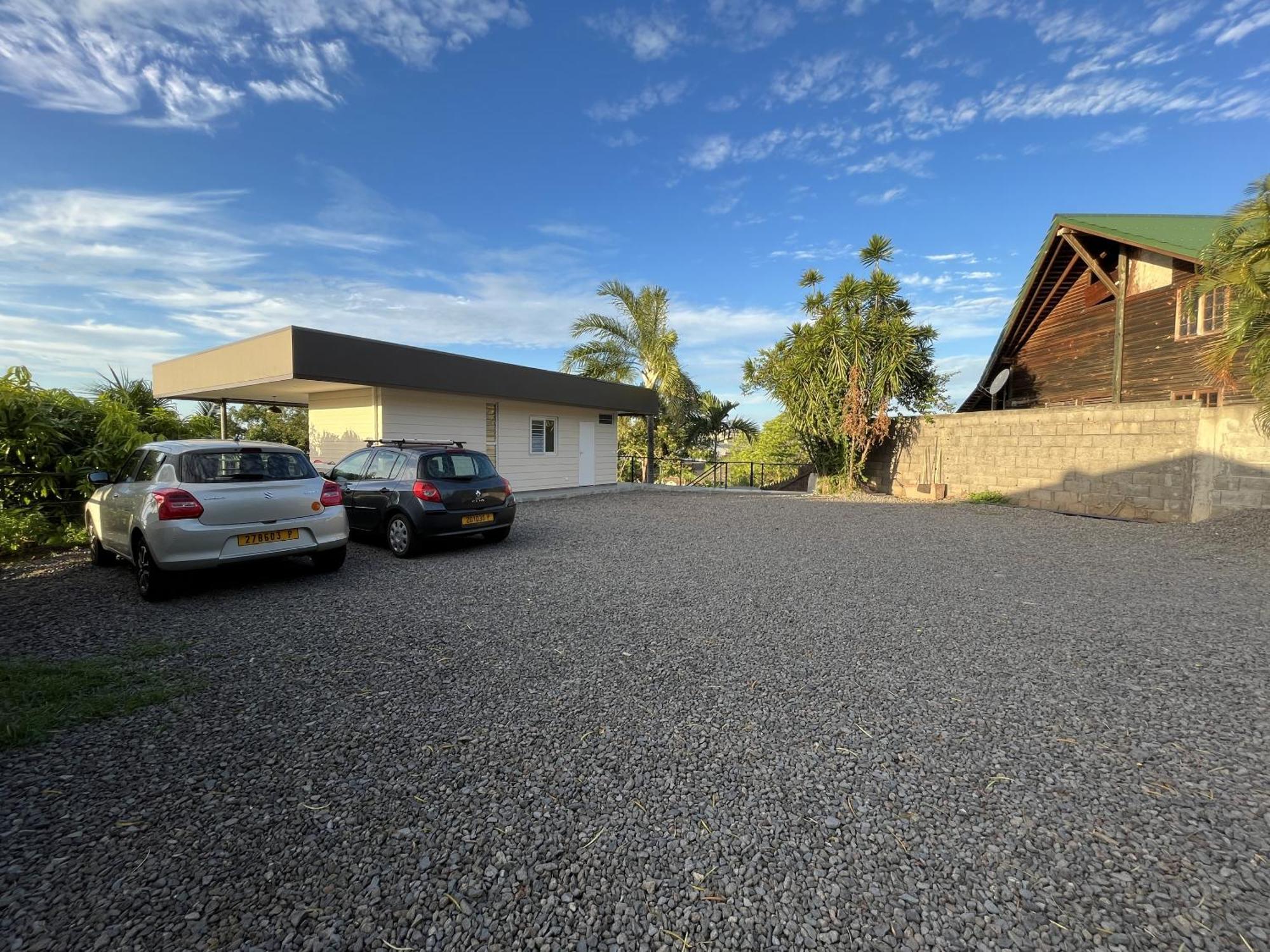 Ononui Lodge Airport, Ocean-View, Private Bathroom And Balcony, Free Wifi And Parking, On-Site Car Rental Faaa Eksteriør bilde
